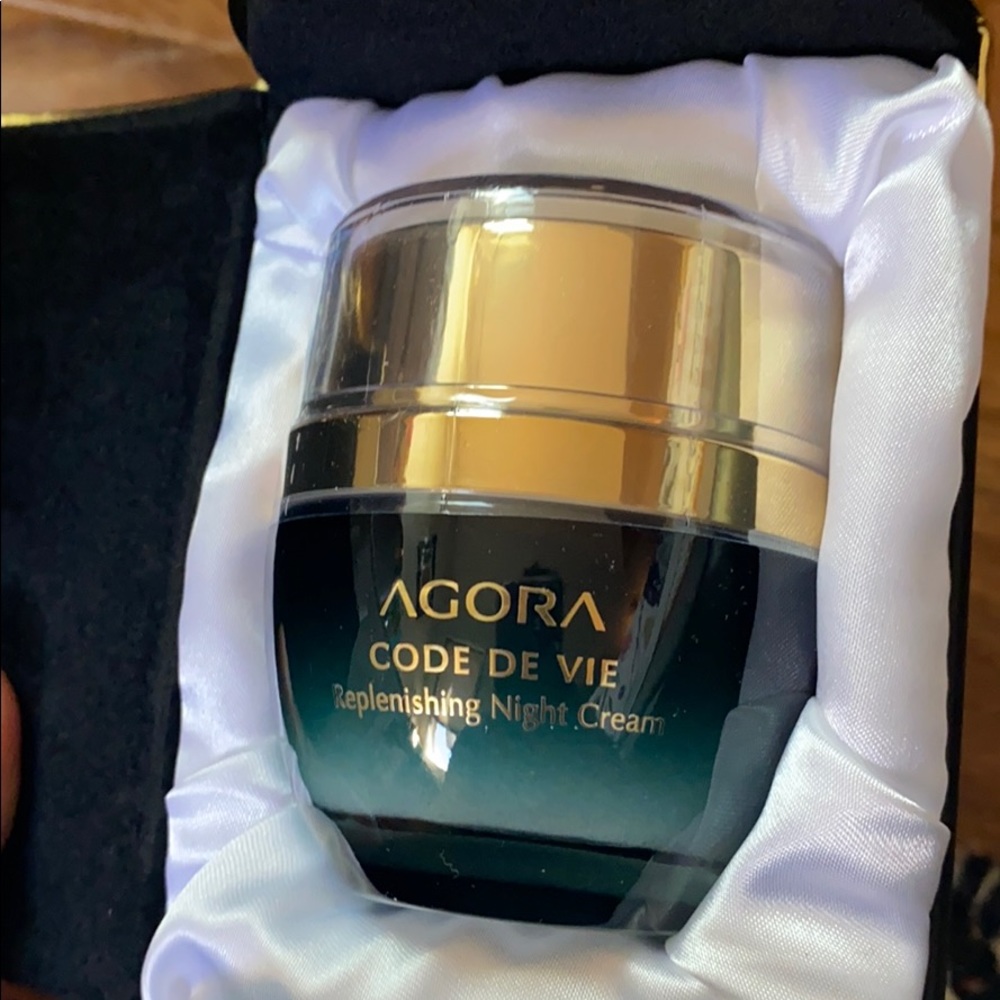 Agora night cream